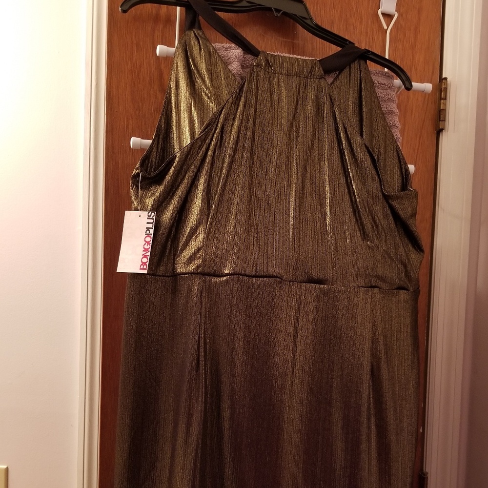 Dress - Picture 2 of 3